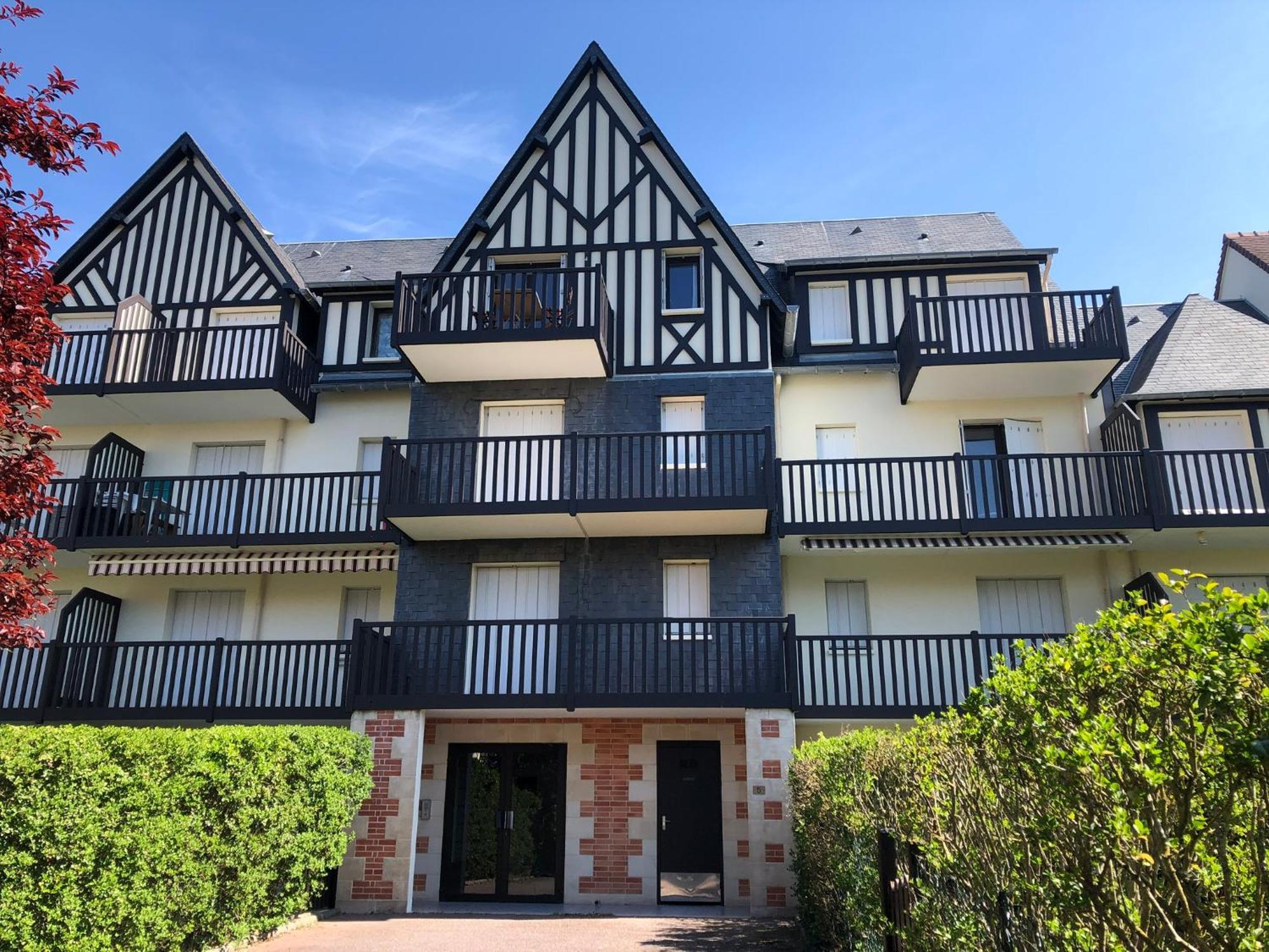 Le Petit Navire - Acces Direct Plage Cabourg Luaran gambar